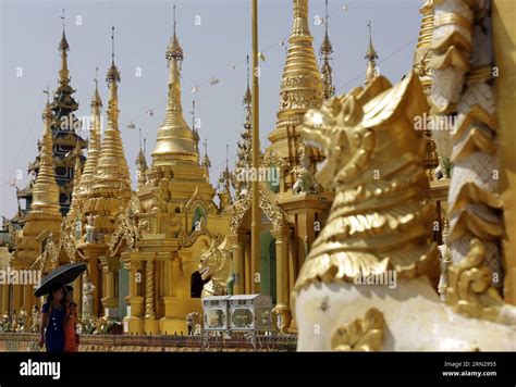 L'incredibile Pagoda dei Sei Patrimoni: Un capolavoro architettonico che sfida il tempo e i sensi!